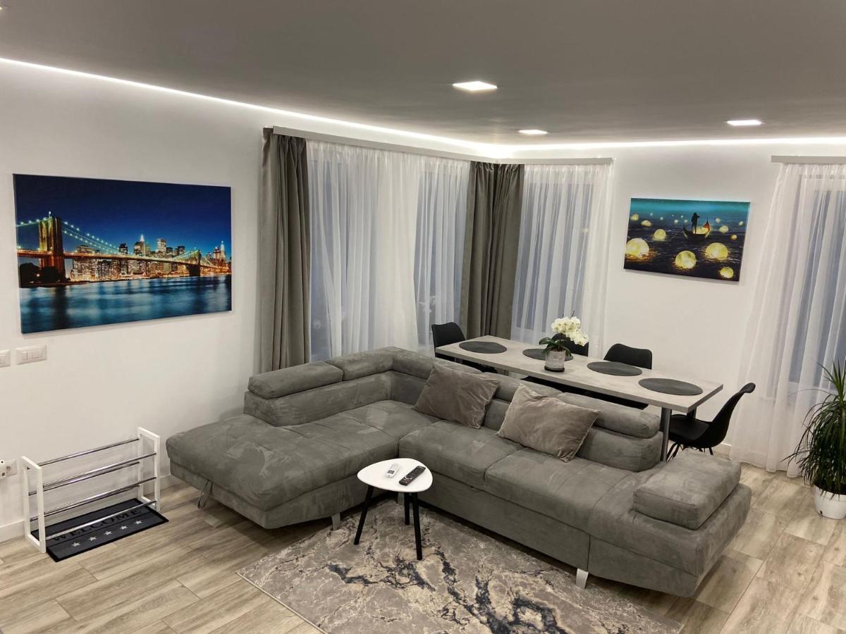 Lora Studio Apartment Suceava Exterior photo