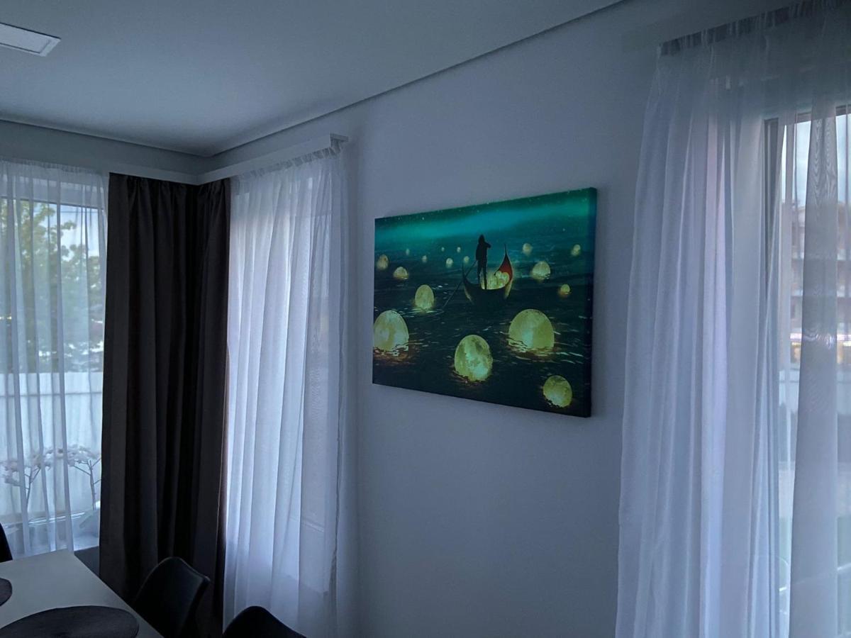 Lora Studio Apartment Suceava Exterior photo