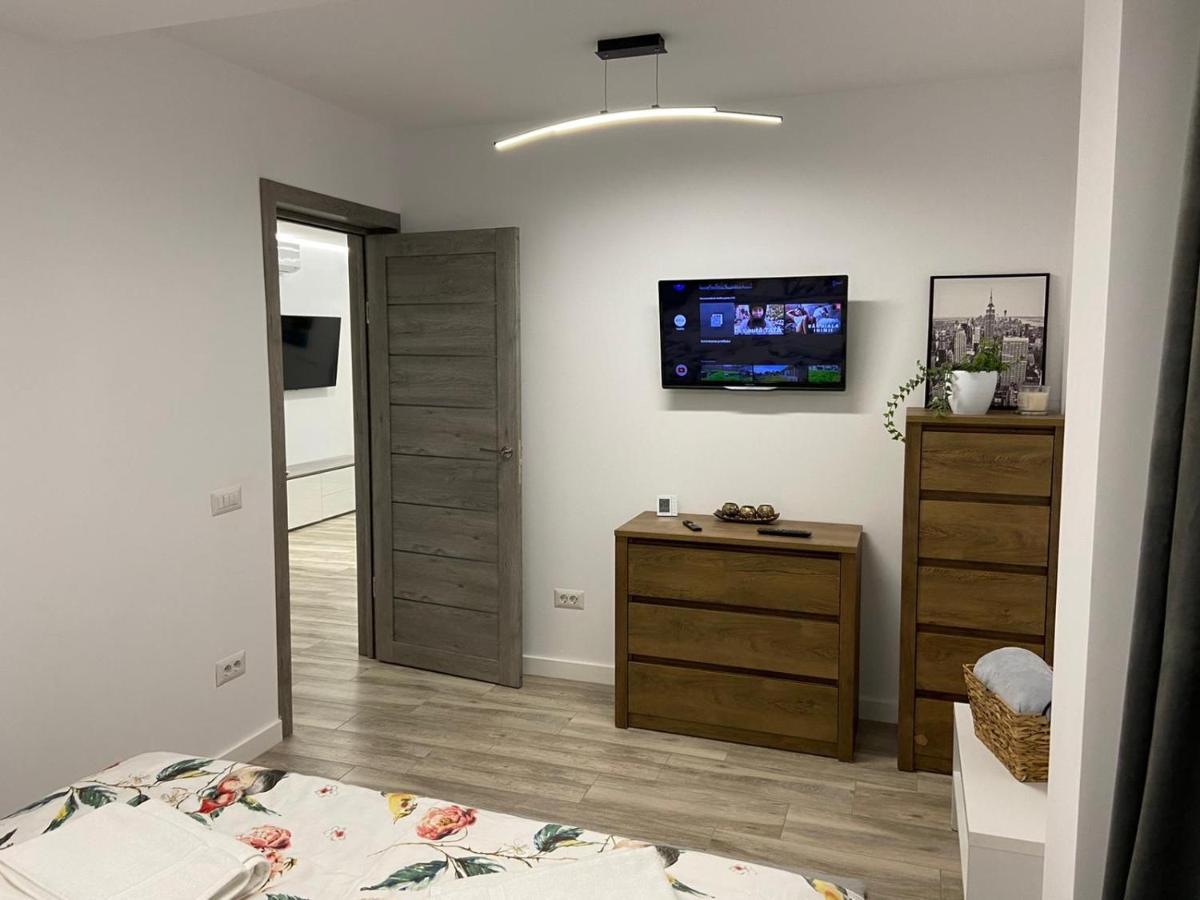 Lora Studio Apartment Suceava Exterior photo